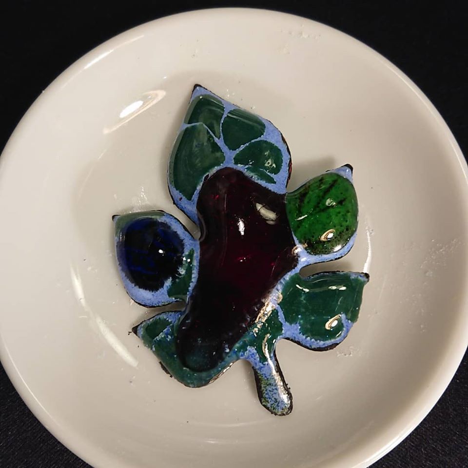 七宝焼きのブローチを作るワークショップ　3-4時間（要材料費）