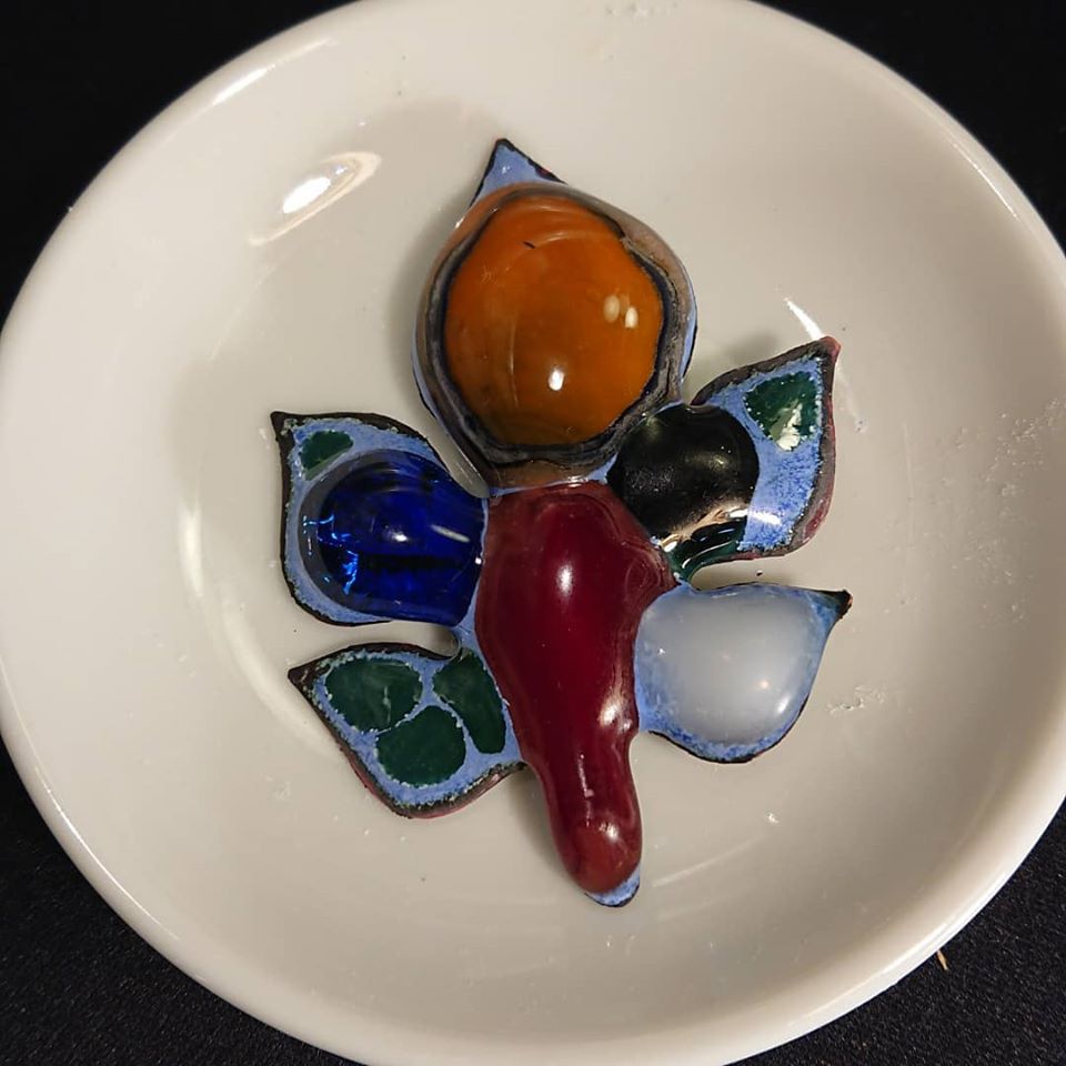 七宝焼きのブローチを作るワークショップ　3-4時間（要材料費）