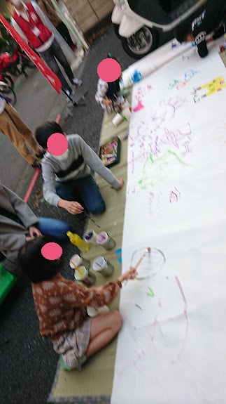 みんなで大きい絵を描くイベント