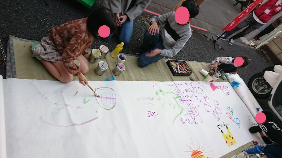 みんなで大きい絵を描くイベント